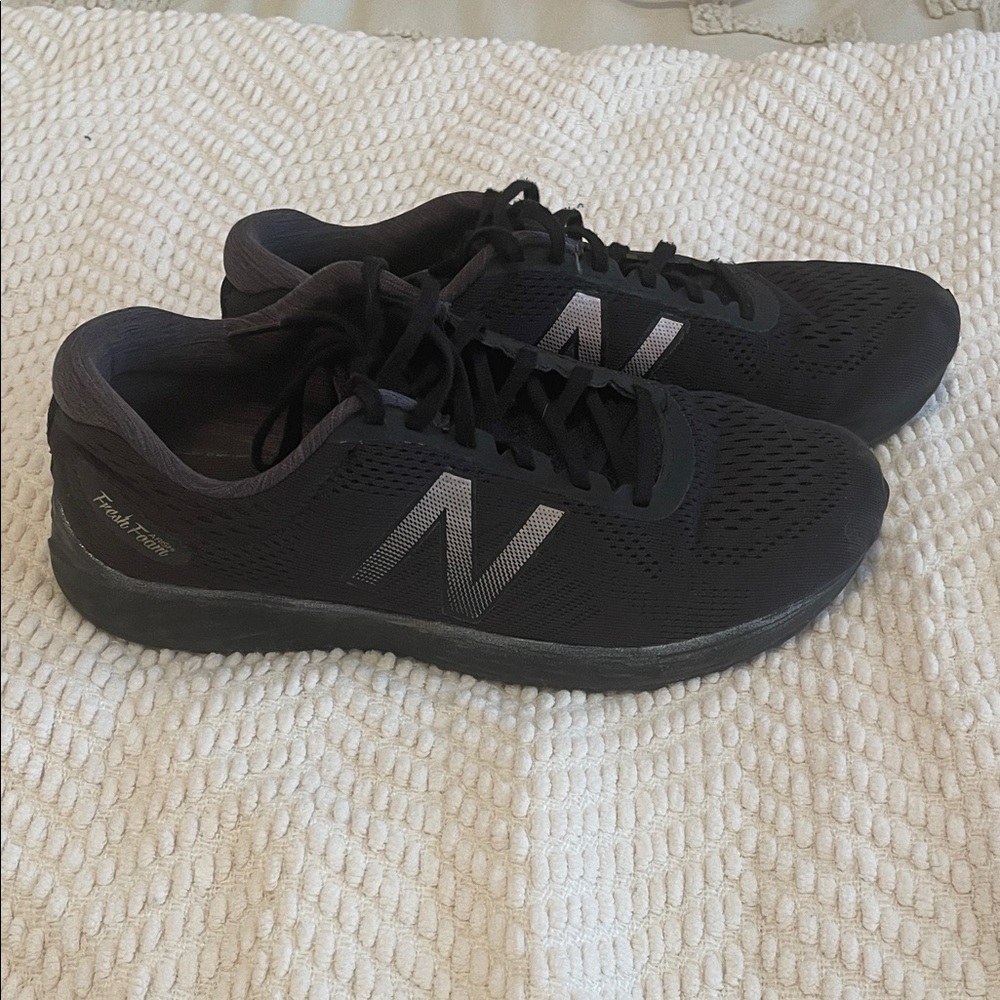 New balance women’s tennis shoes